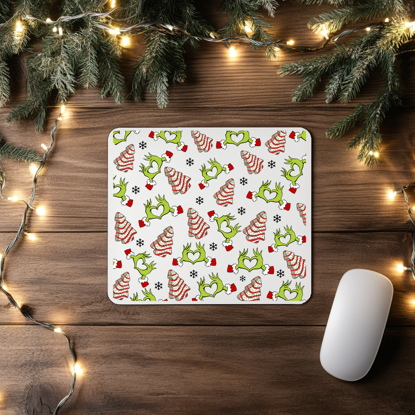 "Green hands & Christmas tree" Mousepad